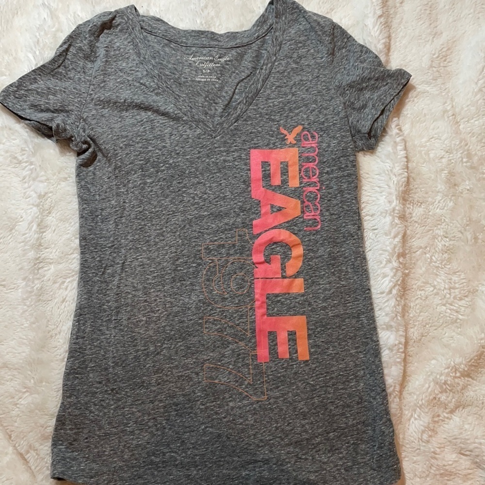 American Eagle Grey Top‎